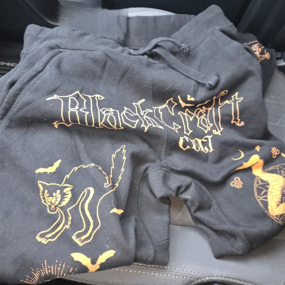 BLACKCRAFT IV HALLOWEEN EDITION JOGGERS BLACK & ORANGE SIZE APPROXIMATELY M/L